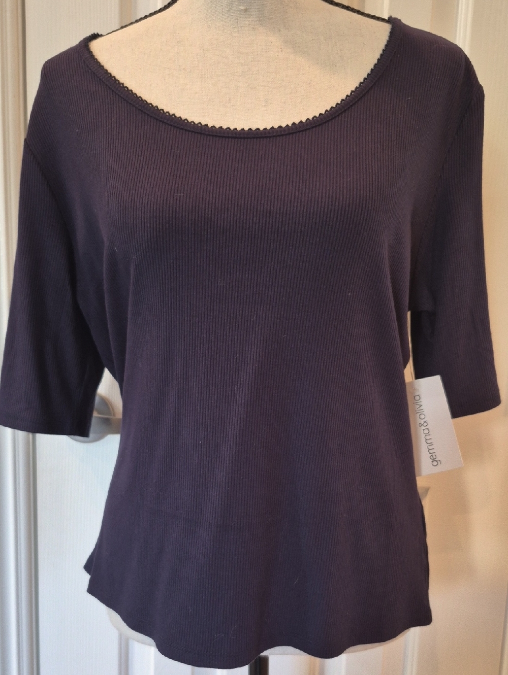 Scoop Neck Ribbed Top in Deep Navy sz LRG